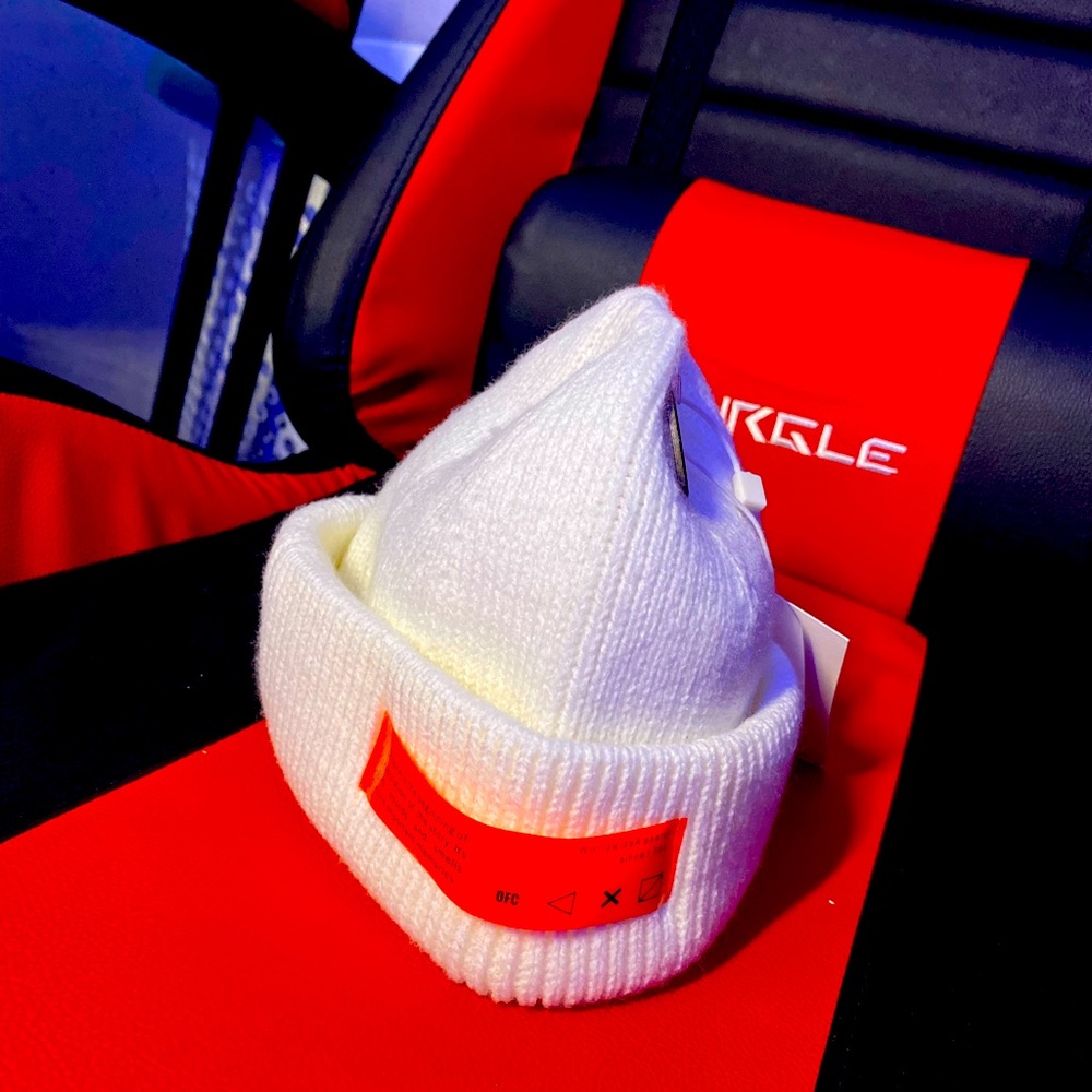 Short Beanie